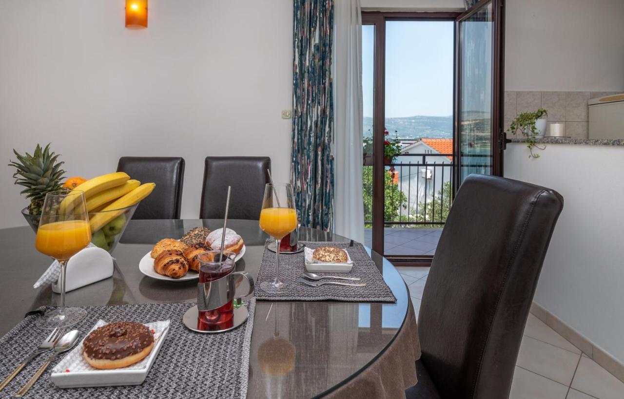 Apartments Bellezza Trogir Exterior photo