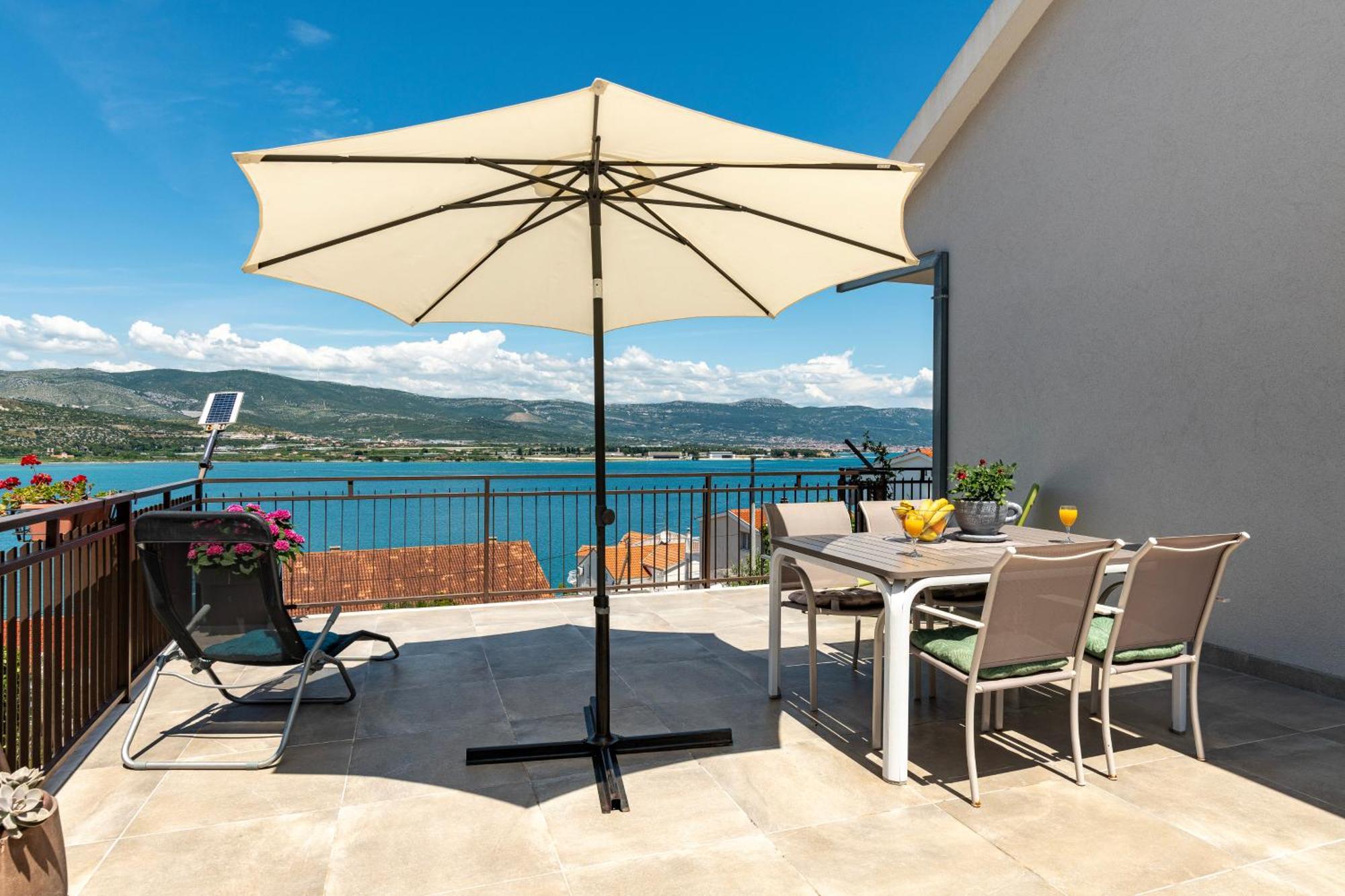Apartments Bellezza Trogir Exterior photo