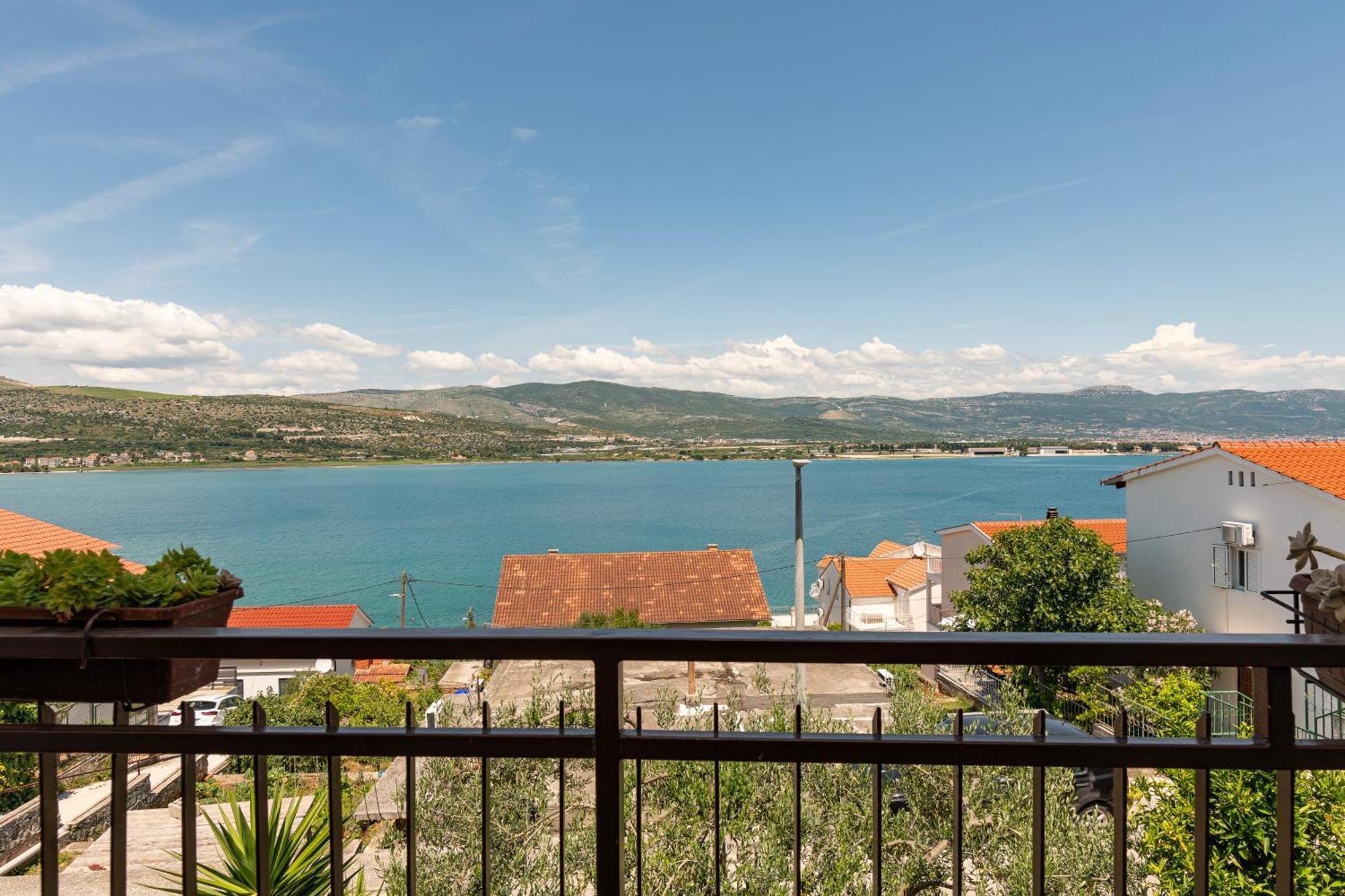 Apartments Bellezza Trogir Exterior photo