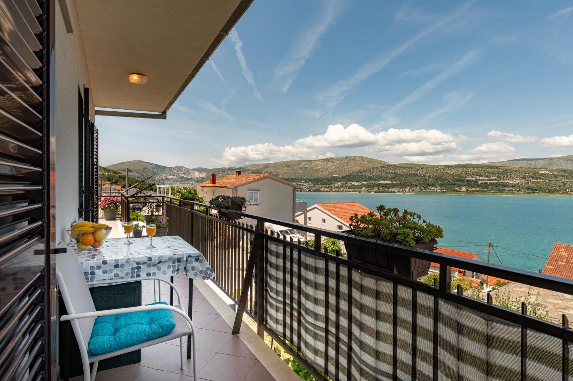 Apartments Bellezza Trogir Exterior photo